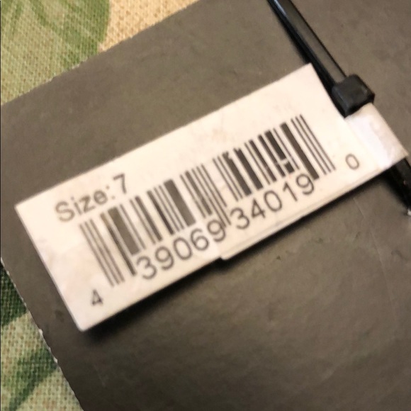 Pointed triangles base metal 22K plating NEW - Picture 3 of 3